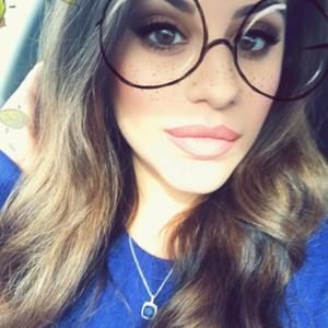 Meet your Posher, Alexandra